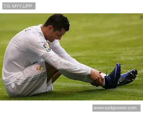 西甲联赛C罗流血：C罗在西甲联赛中的经典时刻与受伤事件